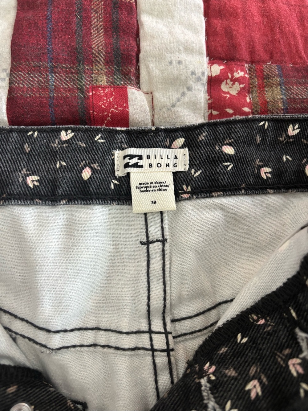 Billabong High-Rise Black Denim Skirt with White Floral Print - Picture 2 of 3